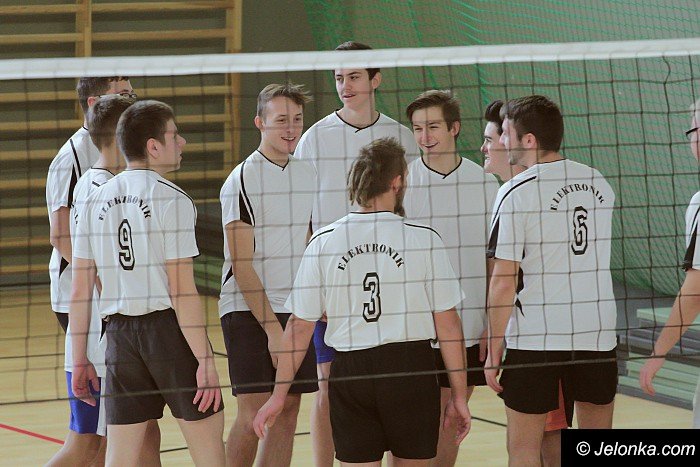 w-turniejach-mosu-rywalizowali-siatkarze-i-szachisci-foto-65928