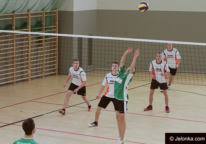 w-turniejach-mosu-rywalizowali-siatkarze-i-szachisci-foto-65928