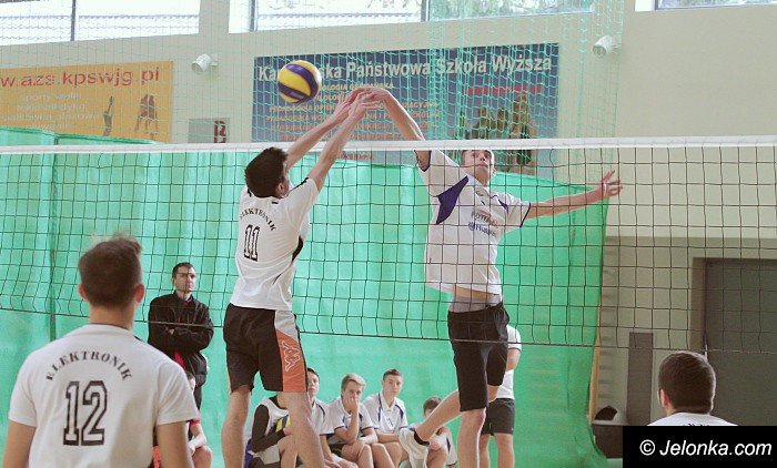 w-turniejach-mosu-rywalizowali-siatkarze-i-szachisci-foto-65928