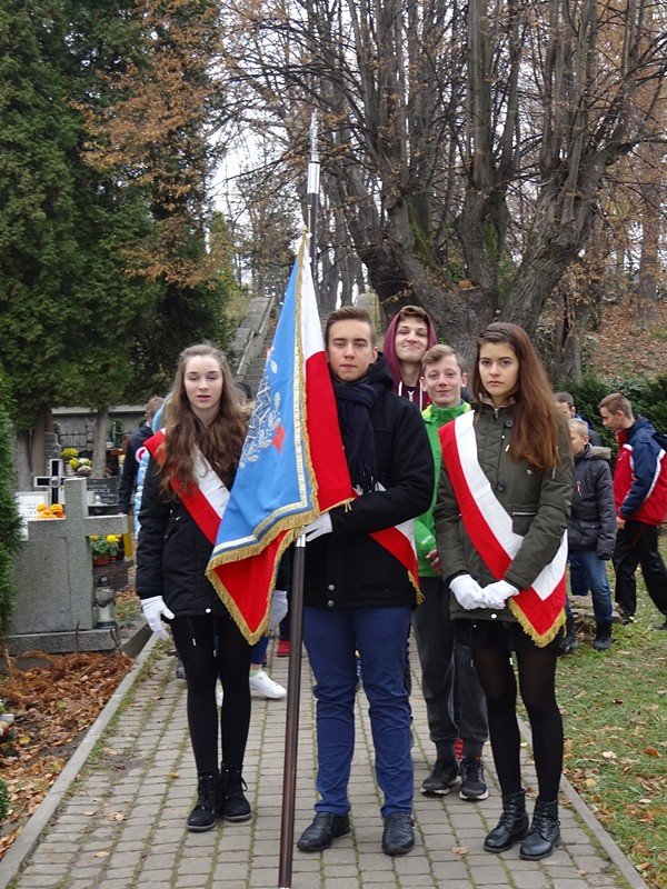 uroczystosc-przy-grobie-legionisty-e-j-gowacza-foto-65967