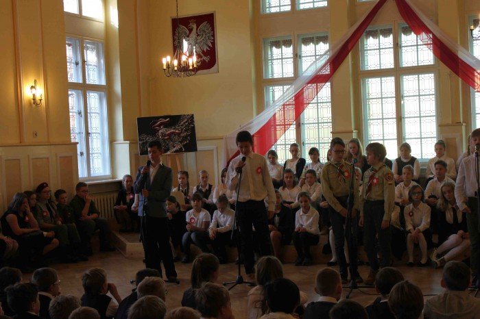 patriotycznie-i-z-przytupem-w-sp-2-foto-65977
