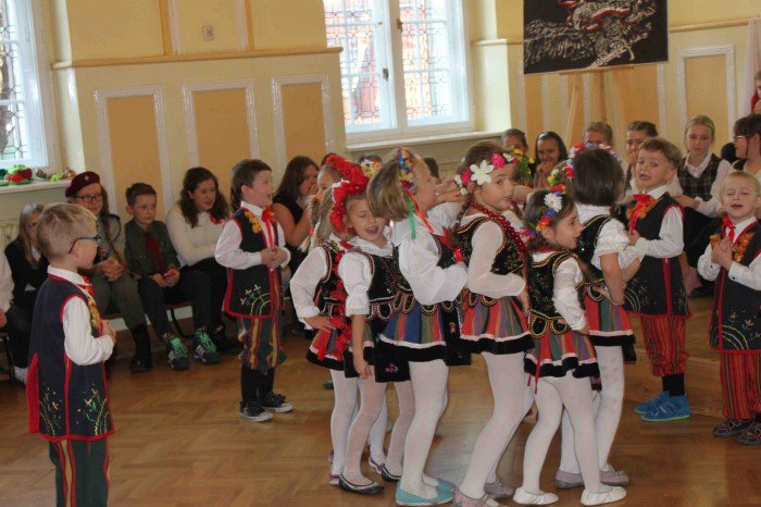 patriotycznie-i-z-przytupem-w-sp-2-foto-65977