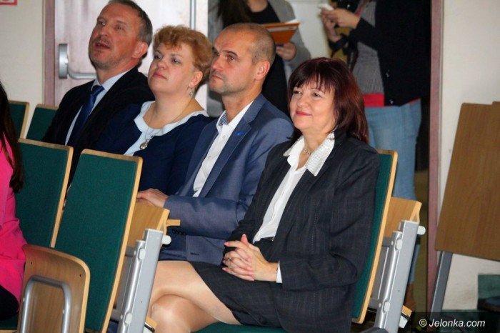 uniwersytet-ekonomiczny-kusi-maturzystow-foto-65996