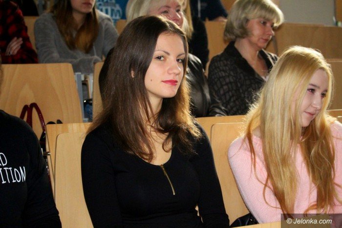 uniwersytet-ekonomiczny-kusi-maturzystow-foto-65996