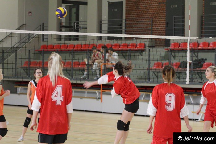 siatkarki-ze-sniadeckiego-wygray-turniej-foto-66031