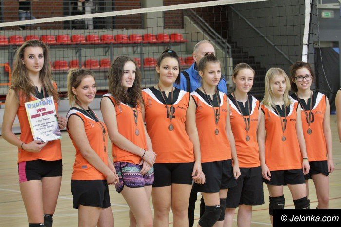 siatkarki-ze-sniadeckiego-wygray-turniej-foto-66031