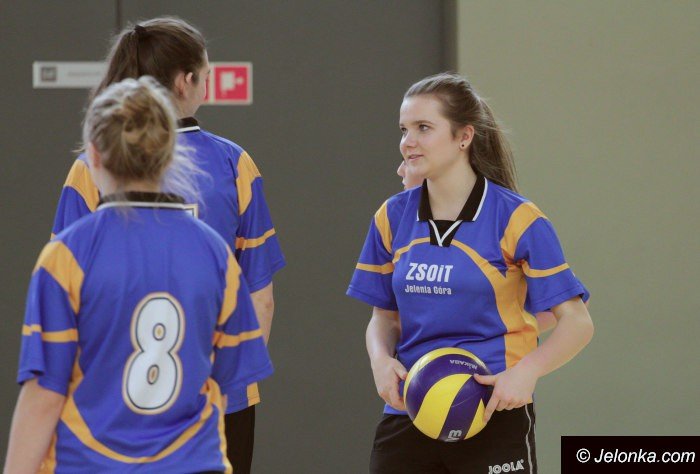 siatkarki-ze-sniadeckiego-wygray-turniej-foto-66031
