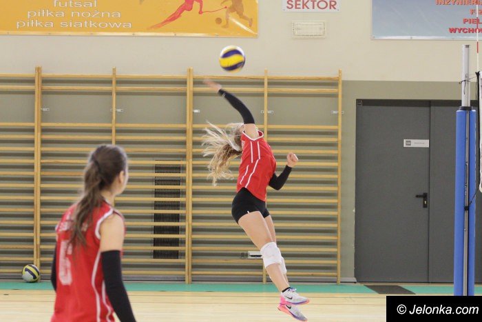 siatkarki-ze-sniadeckiego-wygray-turniej-foto-66031