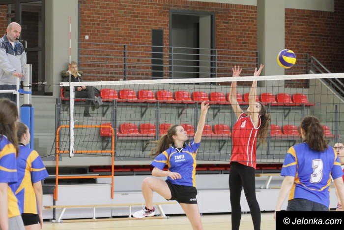 siatkarki-ze-sniadeckiego-wygray-turniej-foto-66031