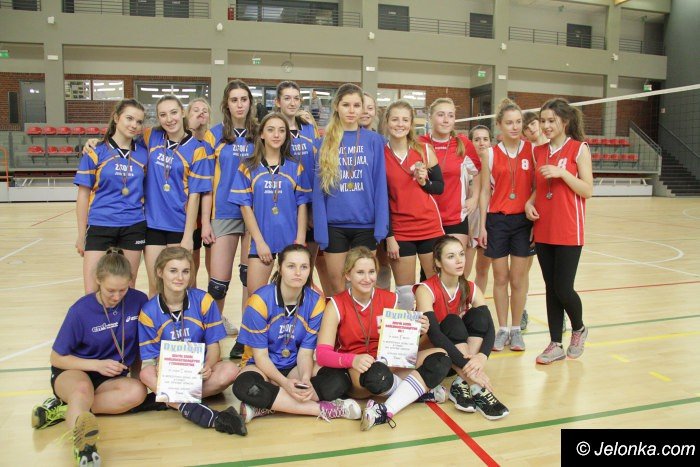 siatkarki-ze-sniadeckiego-wygray-turniej-foto-66031