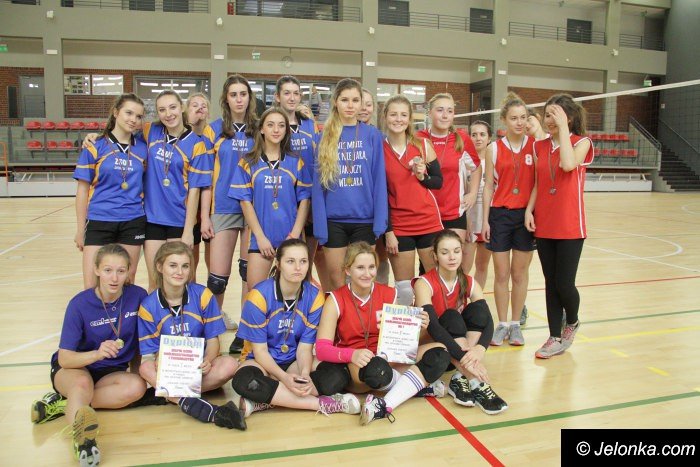 siatkarki-ze-sniadeckiego-wygray-turniej-foto-66031