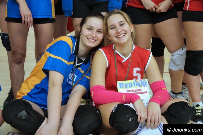 siatkarki-ze-sniadeckiego-wygray-turniej-foto-66031