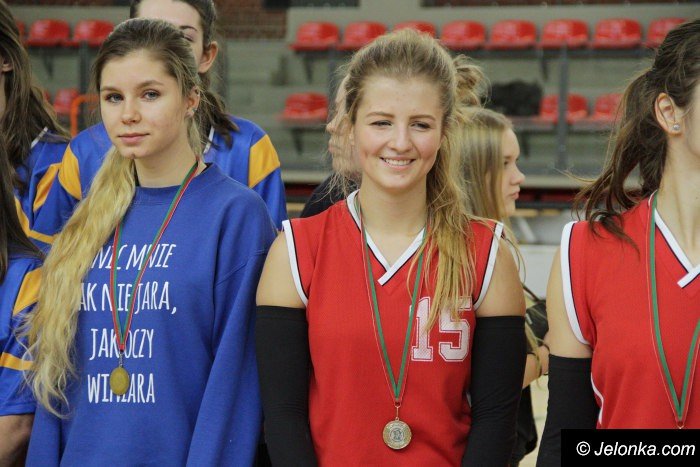 siatkarki-ze-sniadeckiego-wygray-turniej-foto-66031