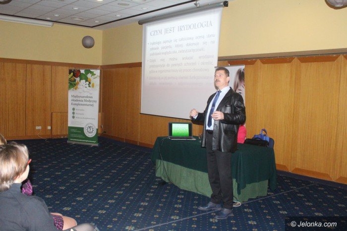 pastor-przekonywa-o-skutecznosci-irydologii-foto-66034