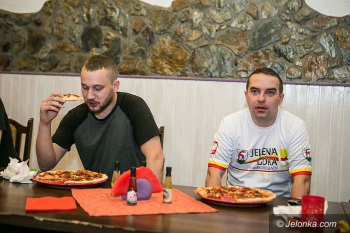 piekielne-wyzwanie-w-pizzerii-foto-66058