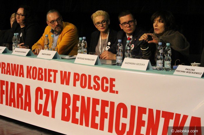 kijowski-szczuka-i-inni-w-cieplicach-o-prawach-kobiet-foto-66060