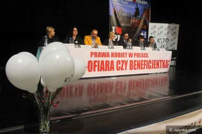 kijowski-szczuka-i-inni-w-cieplicach-o-prawach-kobiet-foto-66060