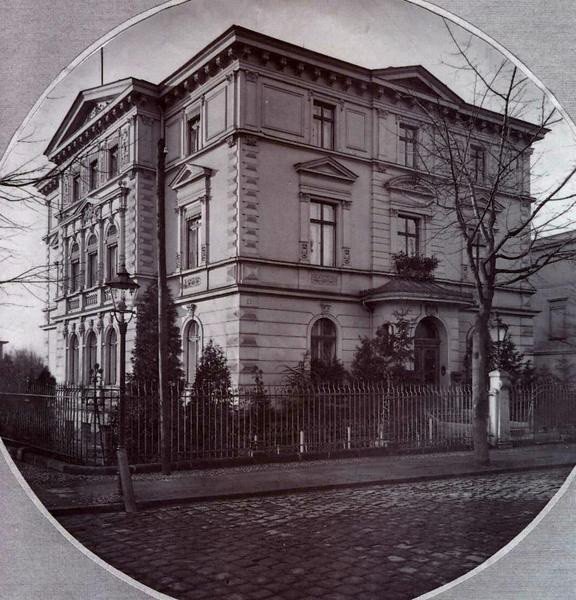 Willa Ingenheim w Jeleniej Górze (róg ul. Mickiewicza i Al. Wojska Polskiego) lata 20. XX wieku