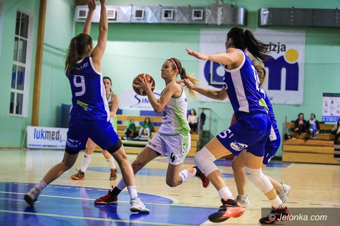 koszykarki-ponownie-pokazay-charakter-foto-66070