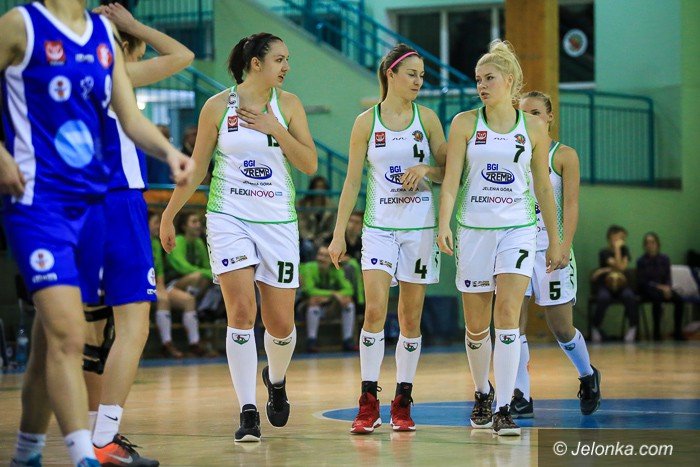 koszykarki-ponownie-pokazay-charakter-foto-66070