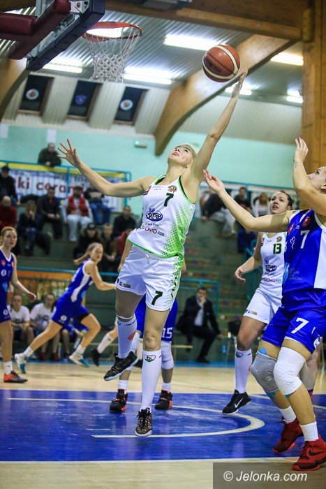 koszykarki-ponownie-pokazay-charakter-foto-66070