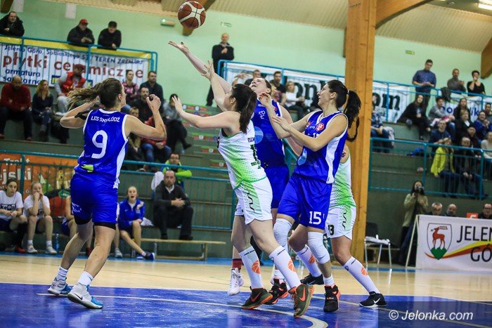 koszykarki-ponownie-pokazay-charakter-foto-66070