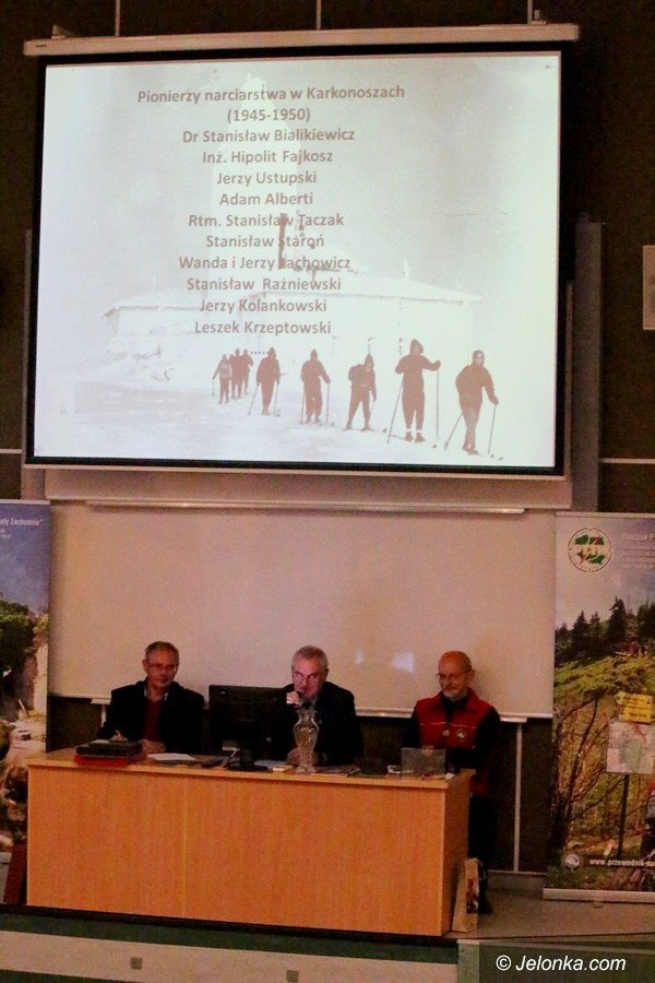 debata-o-historii-i-przyszosci-pttk-foto-66072