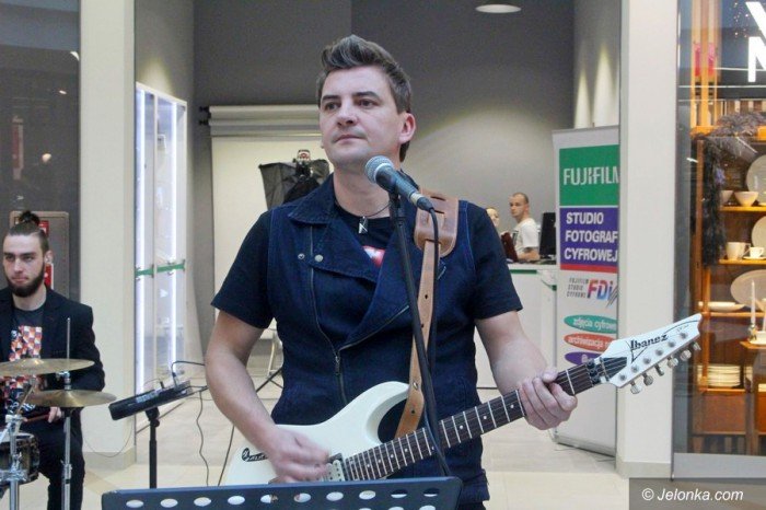 szlachetna-paczka-wystartowaa-foto-66073