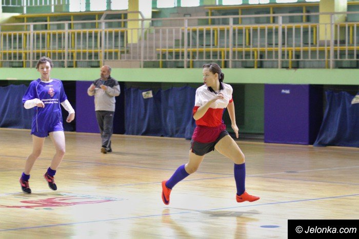 turniej-futsalu-dla-gimnazjum-nr-4-foto-66109