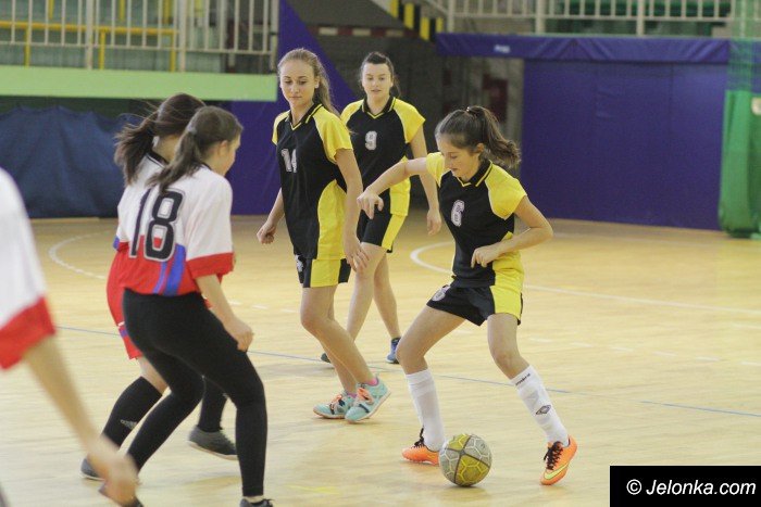 turniej-futsalu-dla-gimnazjum-nr-4-foto-66109