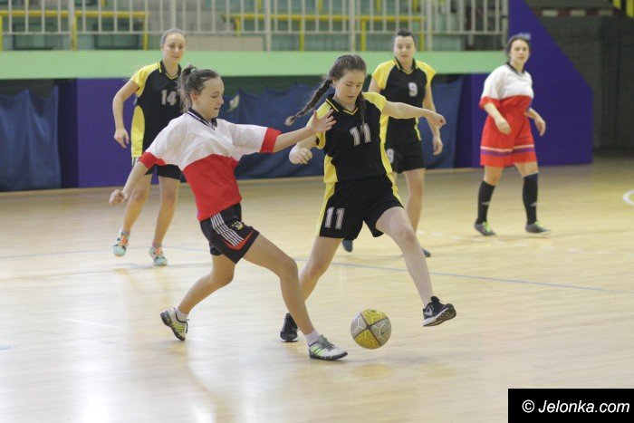 turniej-futsalu-dla-gimnazjum-nr-4-foto-66109