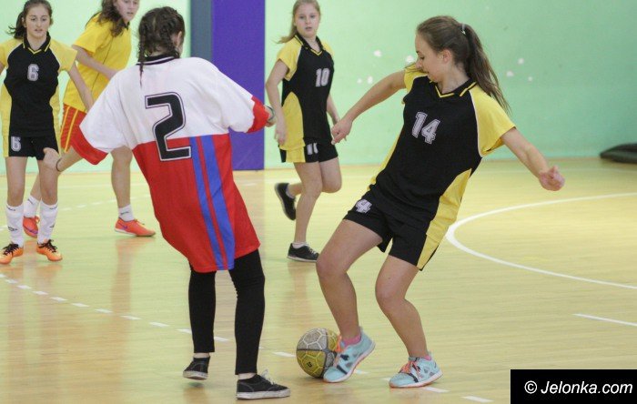 turniej-futsalu-dla-gimnazjum-nr-4-foto-66109