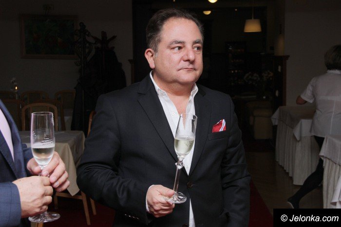 wino-to-misterium-robert-makowicz-w-konradowce-foto-66128