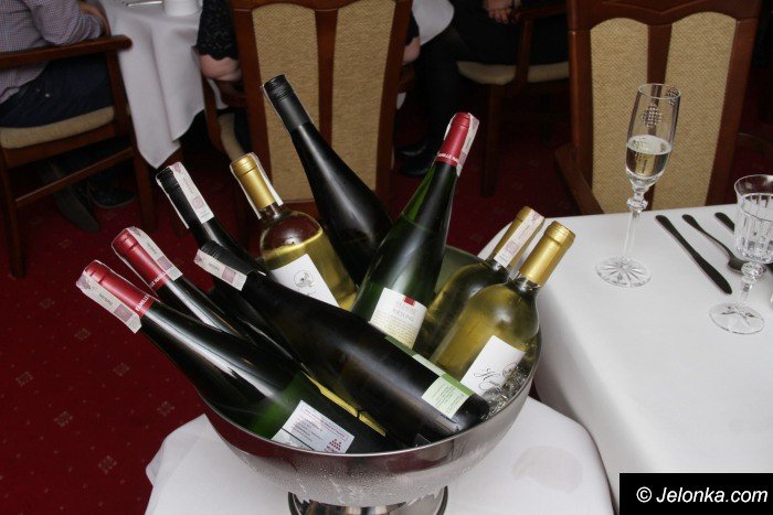 wino-to-misterium-robert-makowicz-w-konradowce-foto-66128