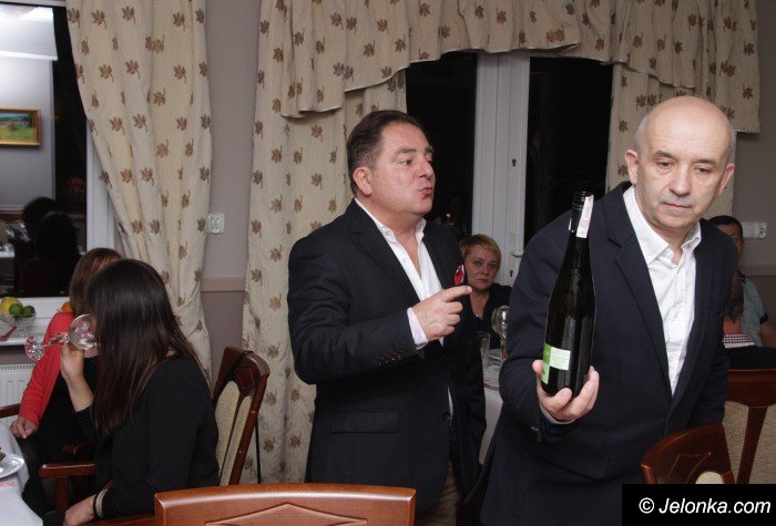 wino-to-misterium-robert-makowicz-w-konradowce-foto-66128