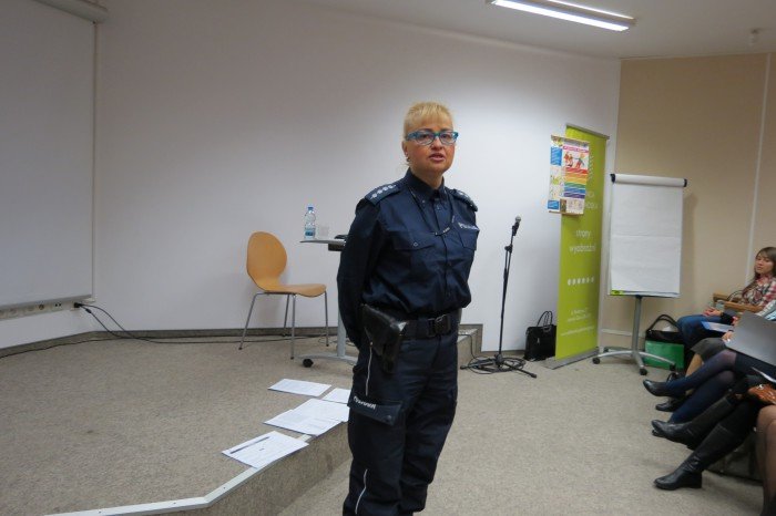 debata-o-bezpieczenstwie-dziecka-w-ksiaznicy-karkonoskiej-foto-66137