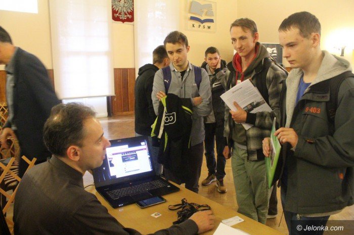 studenci-zainteresowani-praktykami-w-branzy-it-foto-66205