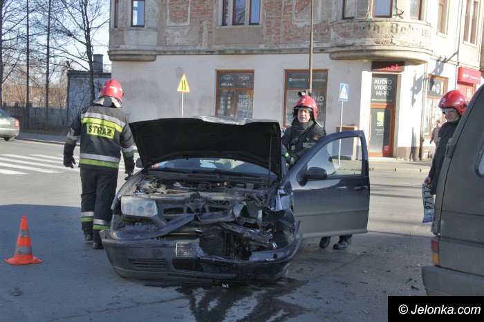 kolizja-na-skrzyzowaniu-ulic-w-pola-i-1-maja-foto-66206