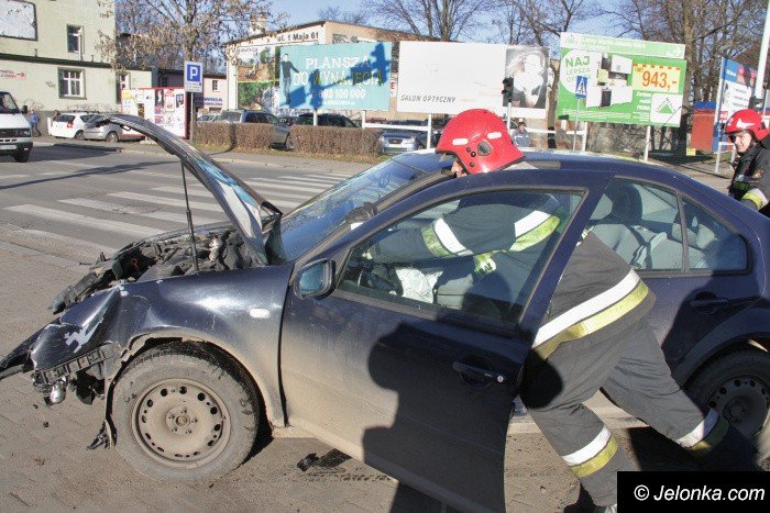 kolizja-na-skrzyzowaniu-ulic-w-pola-i-1-maja-foto-66206