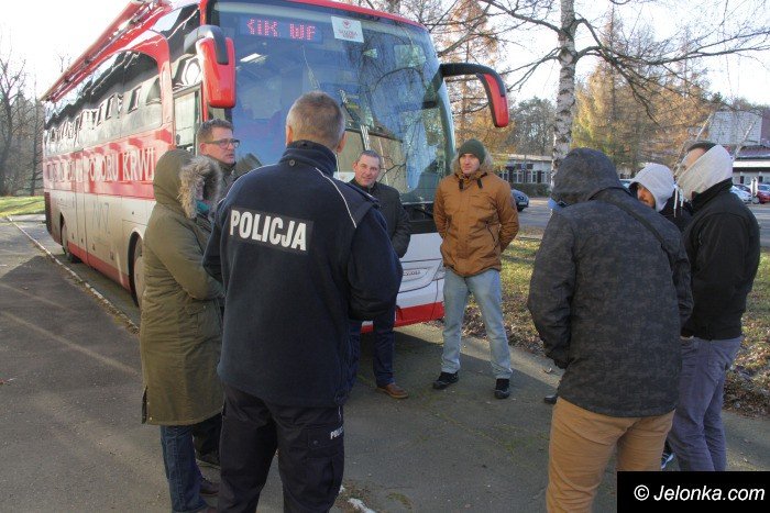 funkcjonariusze-oddali-krew-dla-potrzebujacych-dzieci-foto-66220