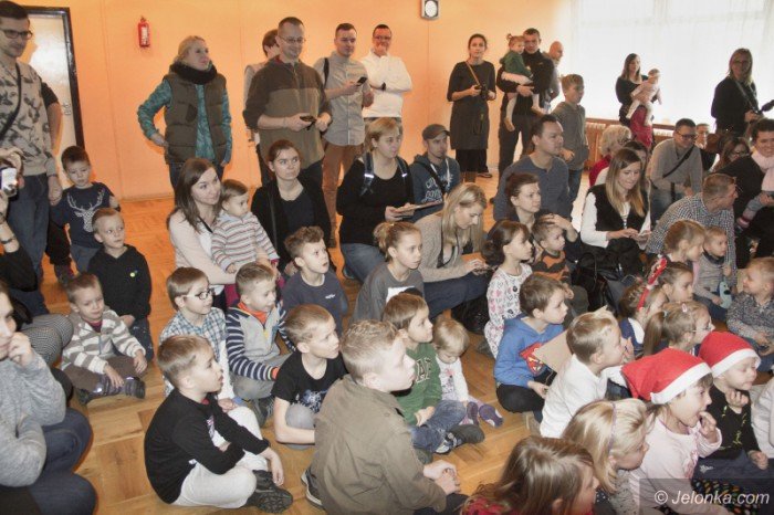 ho-ho-ho-mikoaj-odwiedzi-dzieci-w-odk-foto-66278