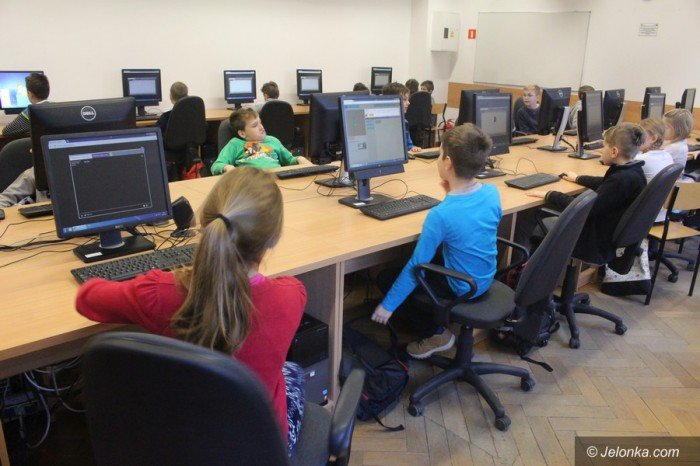 dzieci-uczyy-sie-programowania-foto-66313