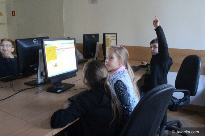 dzieci-uczyy-sie-programowania-foto-66313
