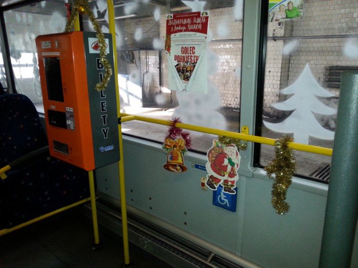 mikoajkowy-autobus-na-linii-nr-2-foto-66334