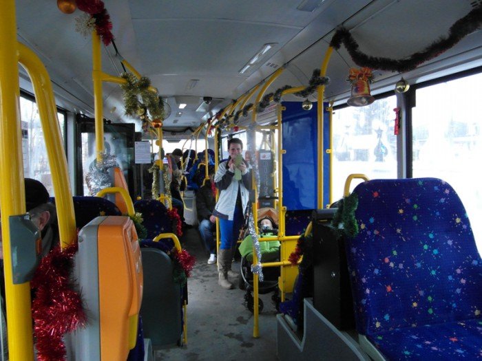 mikoajkowy-autobus-na-linii-nr-2-foto-66334