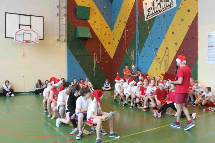 reniferiada-w-jeleniogorskiej-sp-2-foto-66345