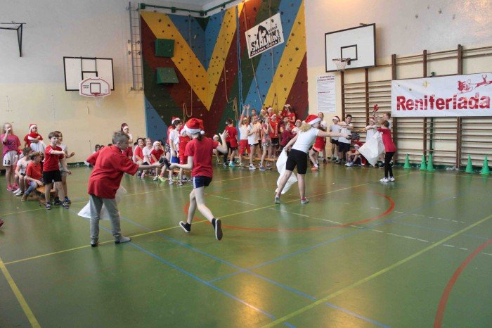 reniferiada-w-jeleniogorskiej-sp-2-foto-66345