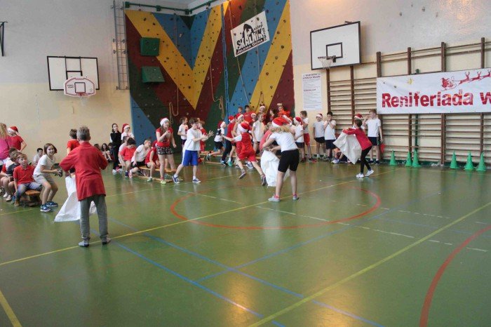 reniferiada-w-jeleniogorskiej-sp-2-foto-66345