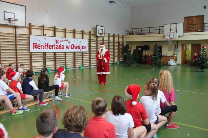 reniferiada-w-jeleniogorskiej-sp-2-foto-66345