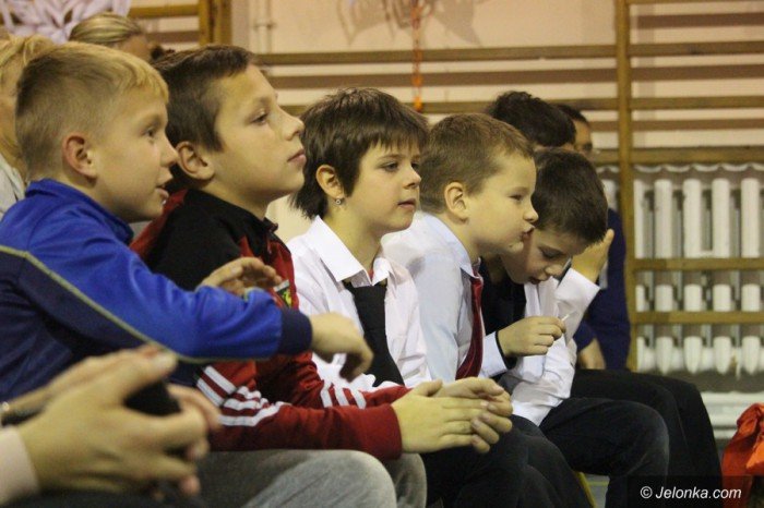 mikoajkowa-zabawa-dzieci-i-rodzicow-foto-66364